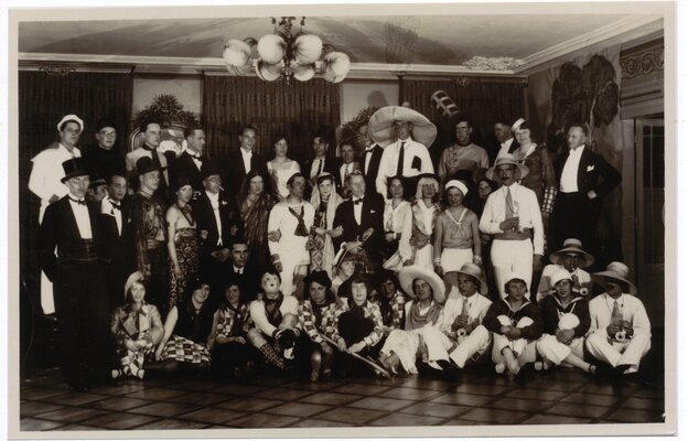 wz_0222_cf_Maskenball Löwen