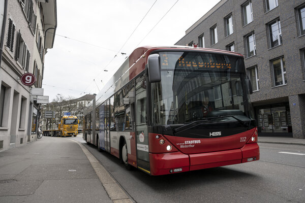 01_bus